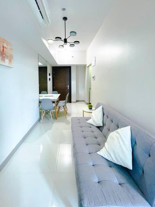 Cozy 1br Uptown Parksuites