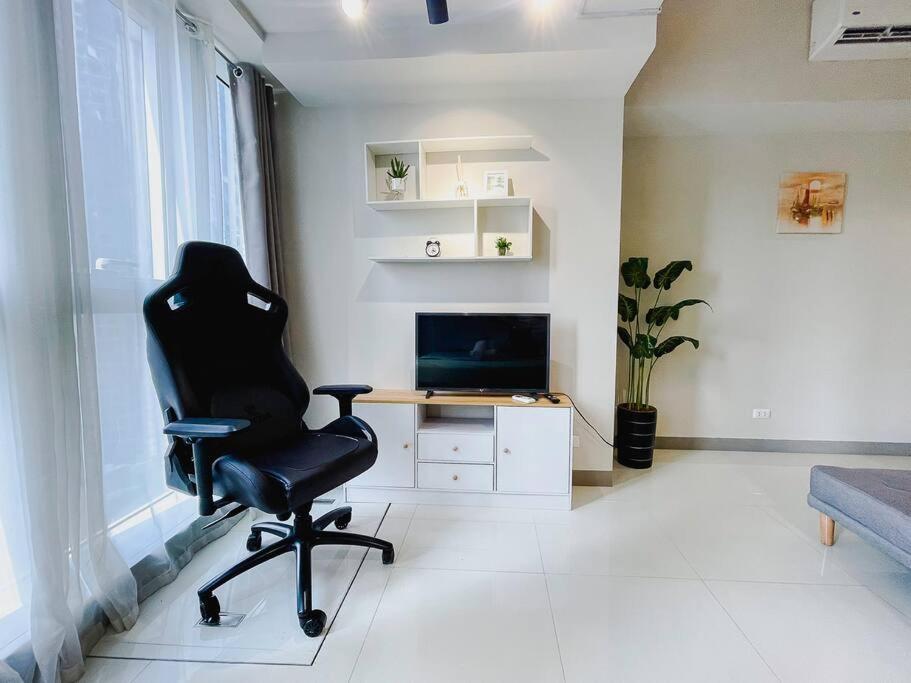 Cozy 1br Uptown Parksuites Apartment *