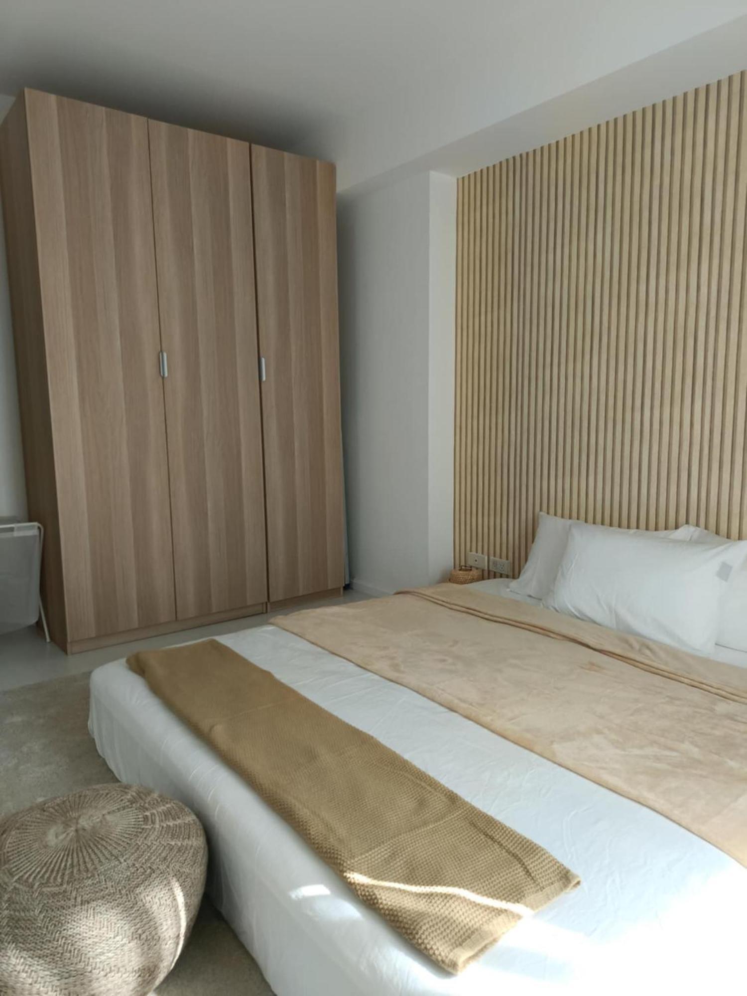 Urban At Azure Apartment