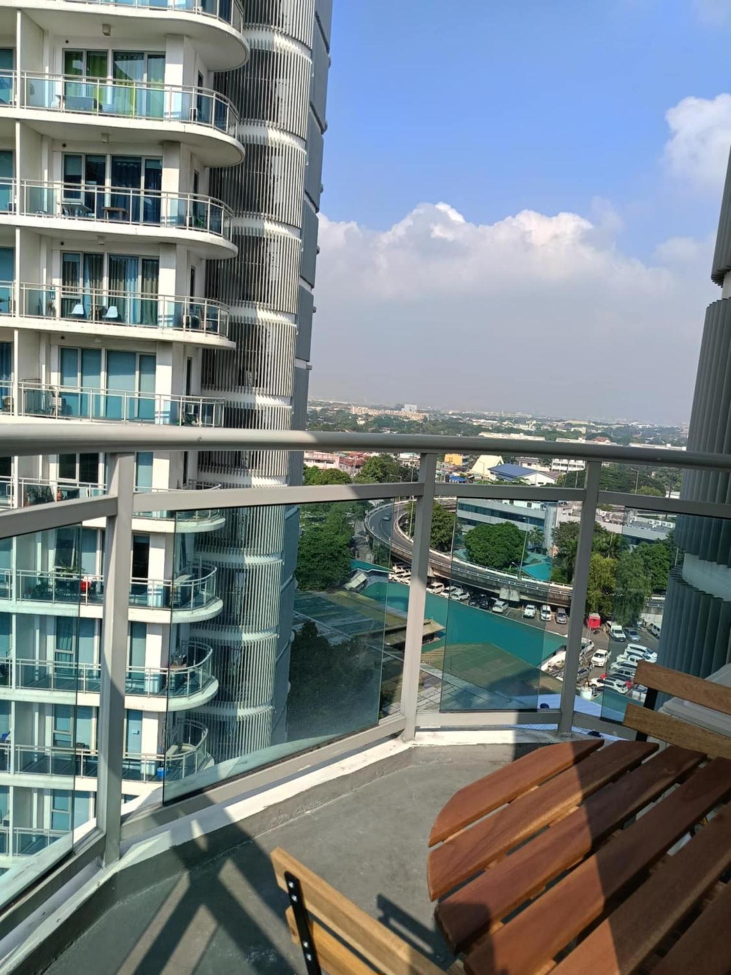 Apartment Urban At Azure *
