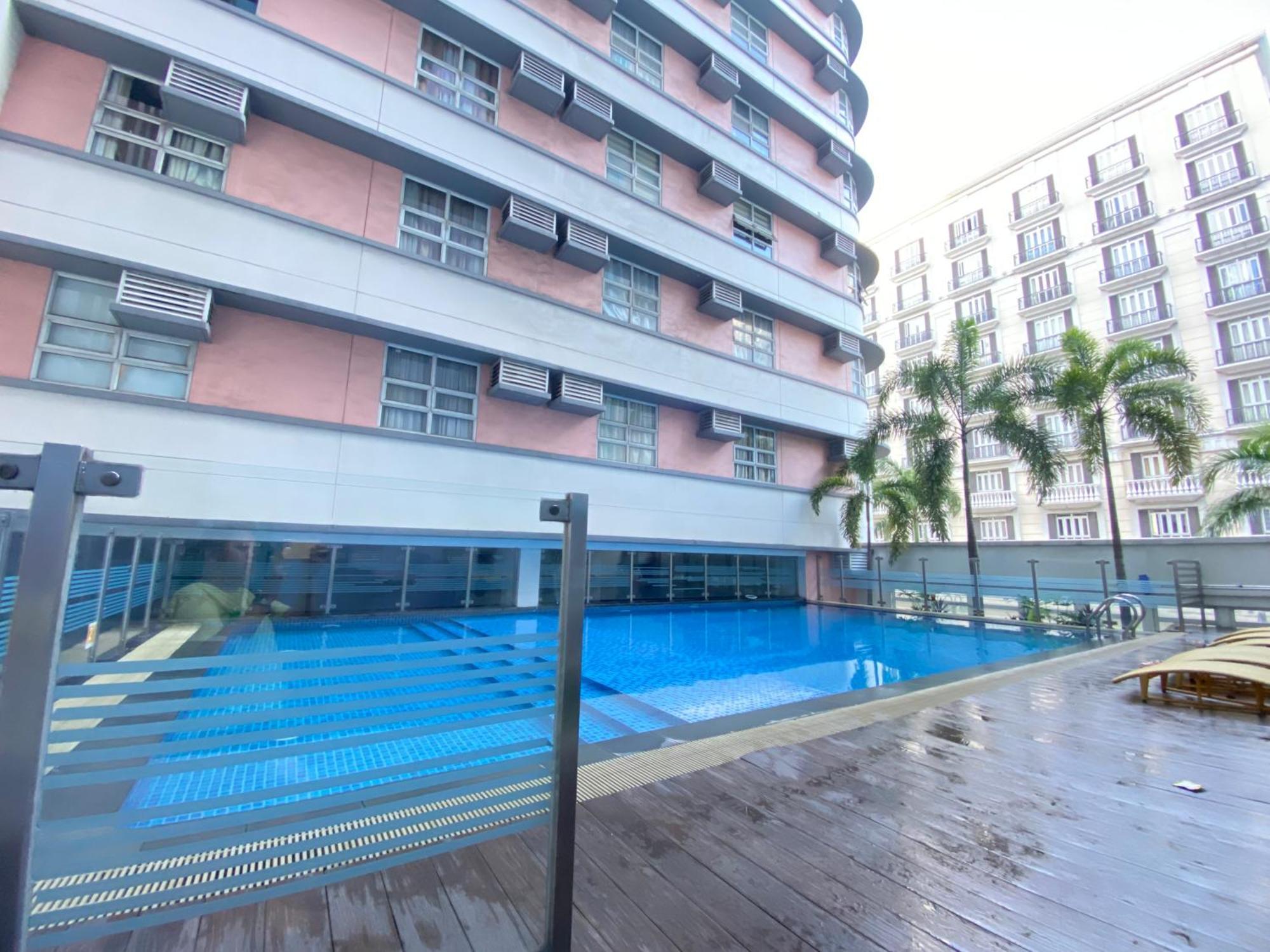 Santis Place At 101 Newport Across Airport T3 Apartamento