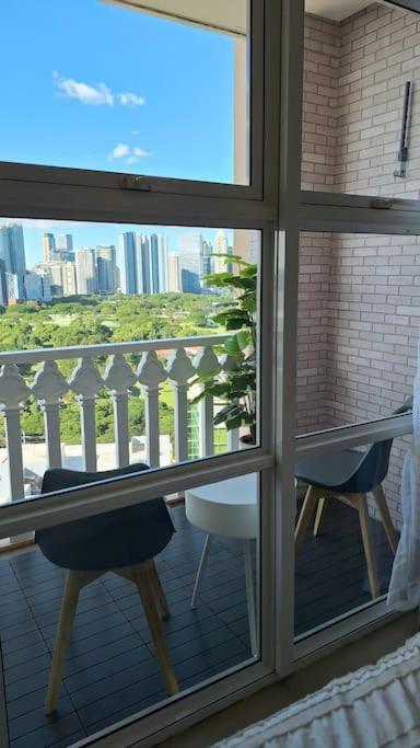 Apartment Luxury Bohemian Venice Canal Mall & Bgc Views *