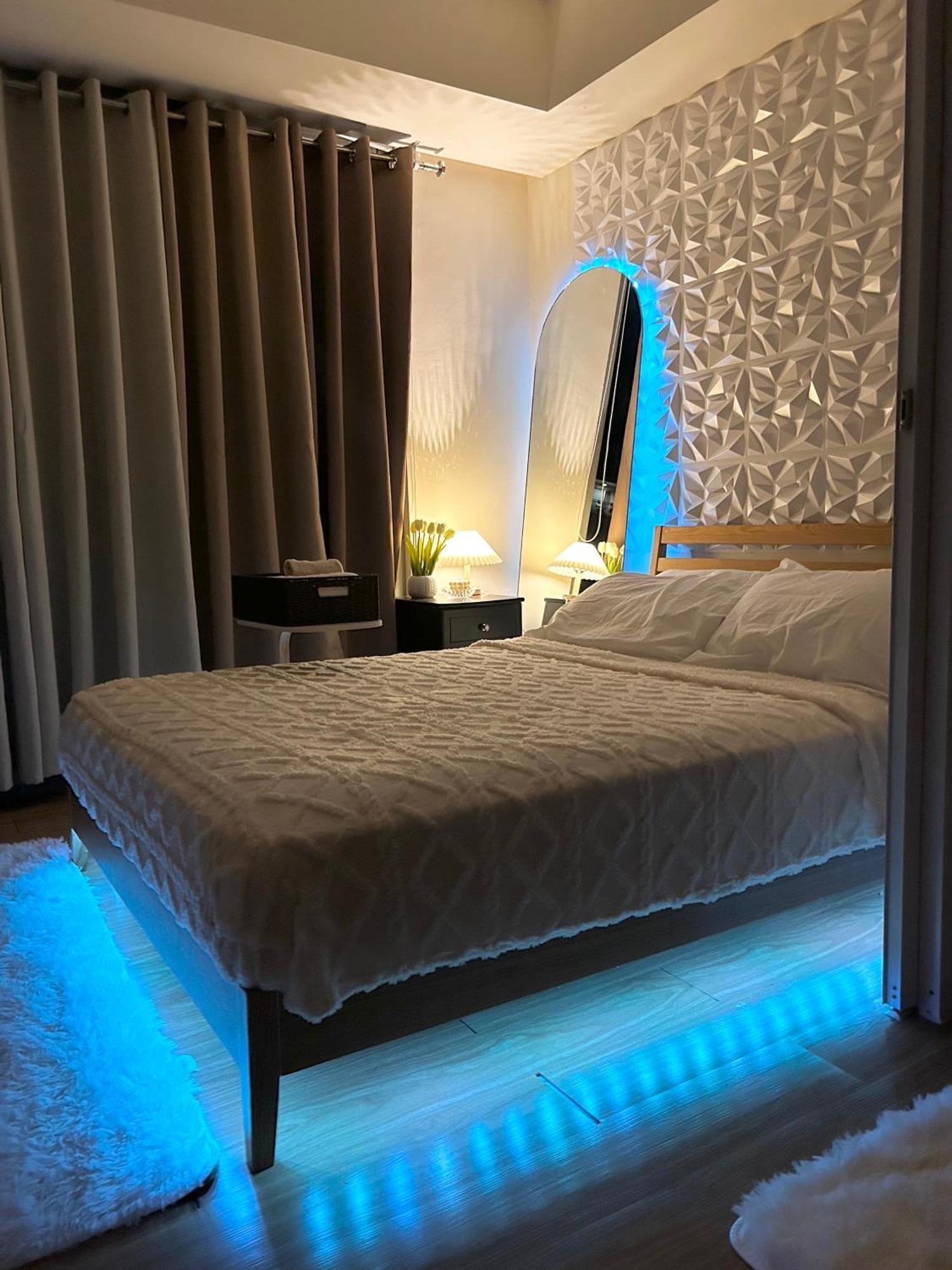 M&m Azure Staycation Paranaque Apartment *
