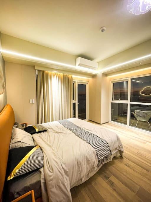 Apartment Luxury 1br Beside Okada *