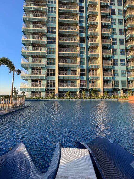 Apartment Luxurious 3br In Bay Across Okada Ii 12pax