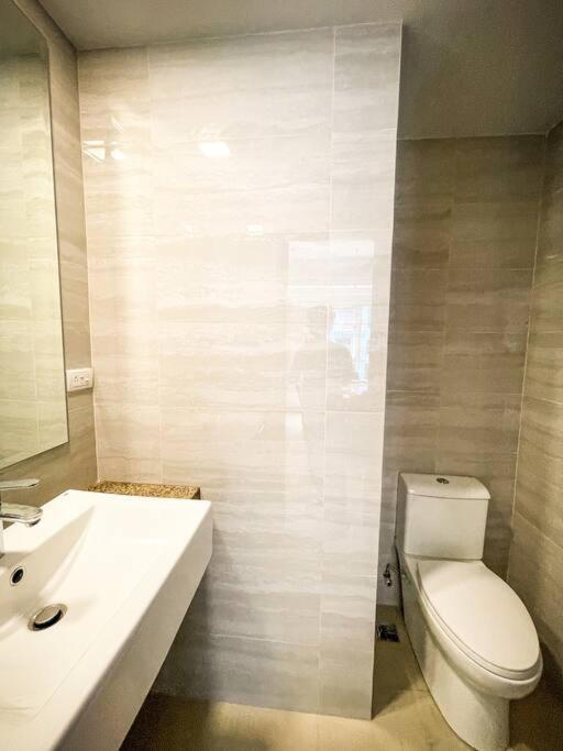 Luxurious 3br In Bay Across Okada Ii 12pax * Manila