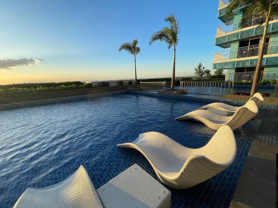 Apartment Luxurious 3br In Bay Across Okada Ii 12pax