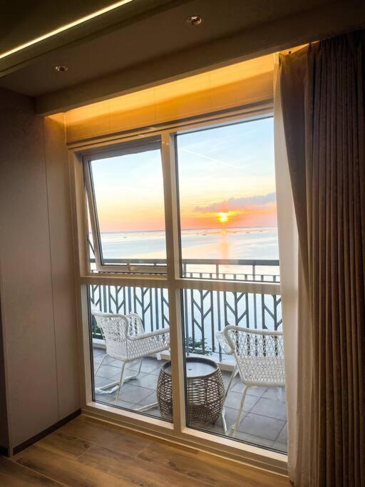Apartment Luxurious 3br In Bay Across Okada Ii 12pax