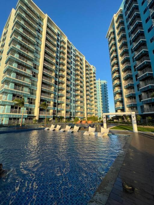 Luxurious 3br In Bay Across Okada Ii 12pax Apartment *