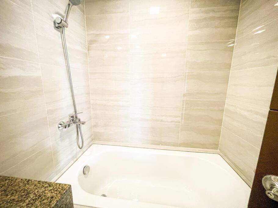 Luxurious 3br In Bay Across Okada Ii 12pax *