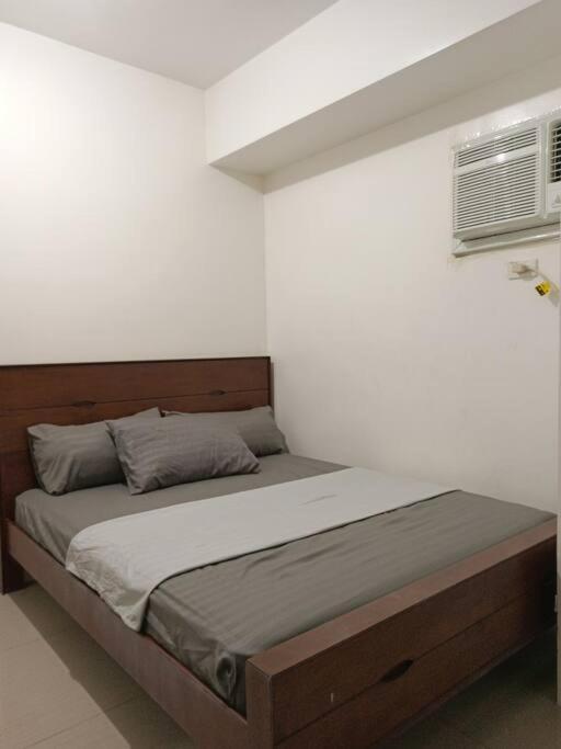 2bedroom 2bath Near Moa With Balcony Facing Pool