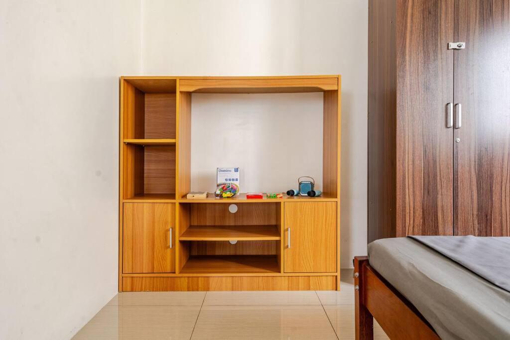 2bedroom 2bath Near Moa With Balcony Facing Pool Apartment *