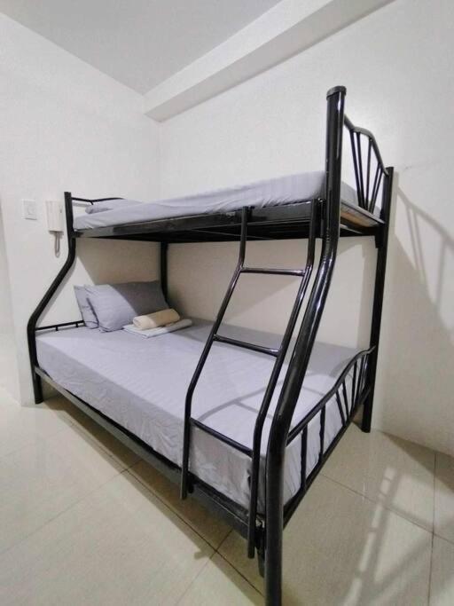Shore 1 Residences - Moa View With 2 Bunkbeds *