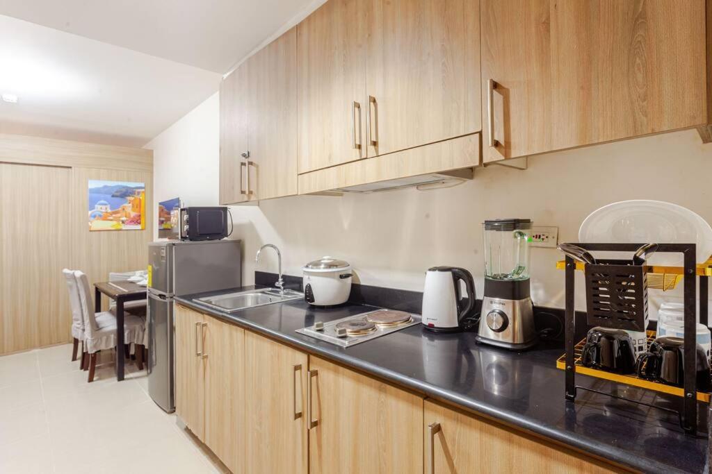 Shore 1 Residences - Moa View With 2 Bunkbeds Apartment