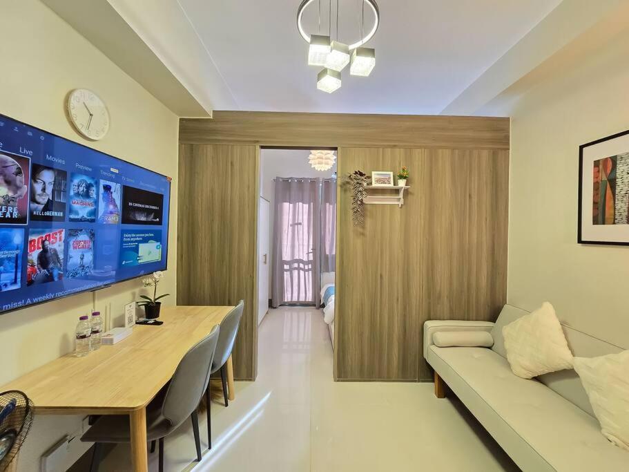 1br Unit Condotel W Balcony Fame Residences #fm63 Apartment *