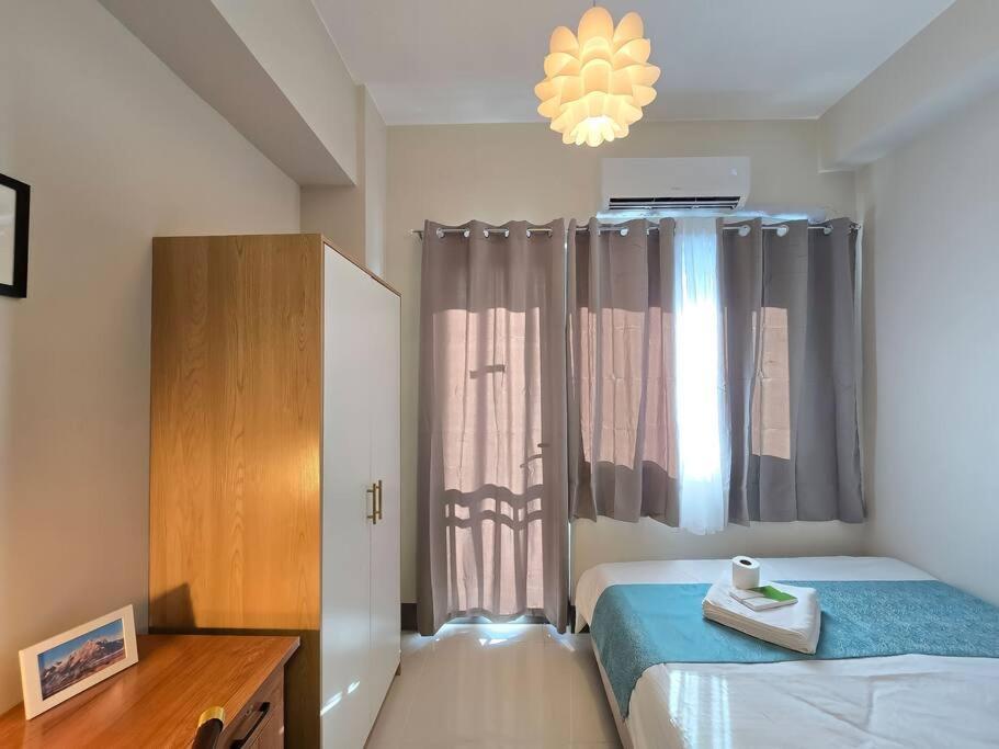Apartment 1br Unit Condotel W Balcony Fame Residences #fm63