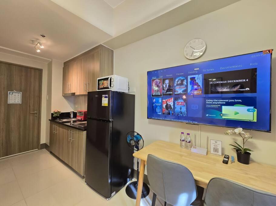 Apartment 1br Unit Condotel W Balcony Fame Residences #fm63