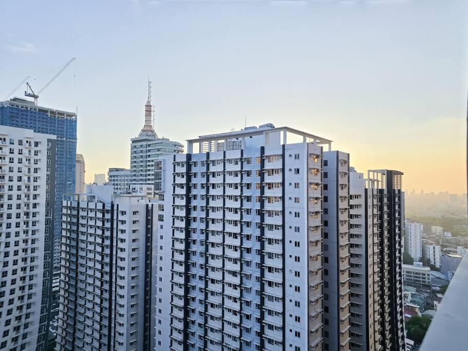 1br Unit Condotel W Balcony Fame Residences #fm63 Apartment