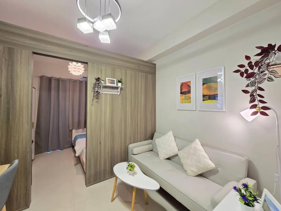 1br Unit Condotel W Balcony Fame Residences #fm62 *