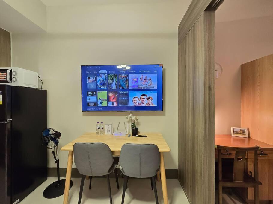 1br Unit Condotel W Balcony Fame Residences #fm62 * Manila