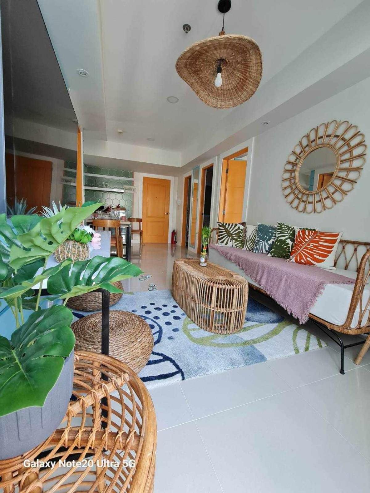Urban At Azure *