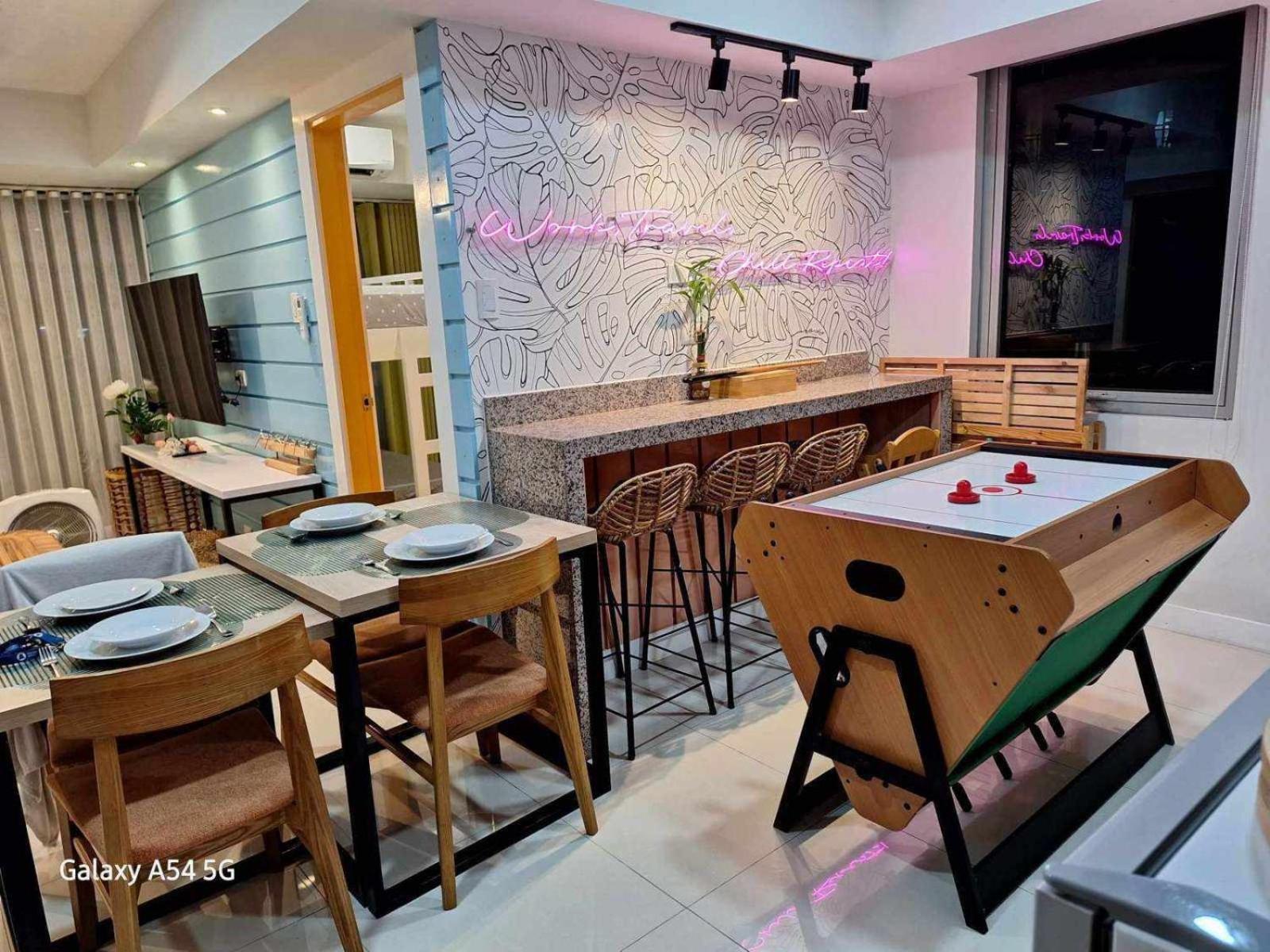 Urban At Azure Apartment Manila