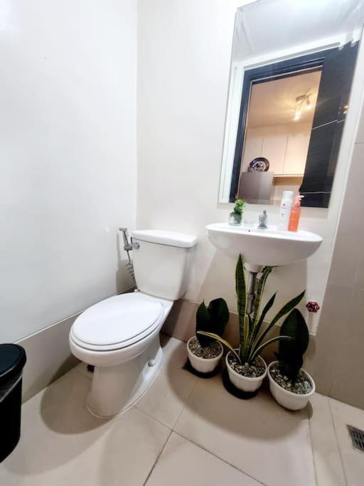 Ysella Alexa-powered In Northgate, Alabang Apartment