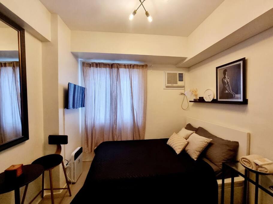 Ysella Alexa-powered In Northgate, Alabang Apartment