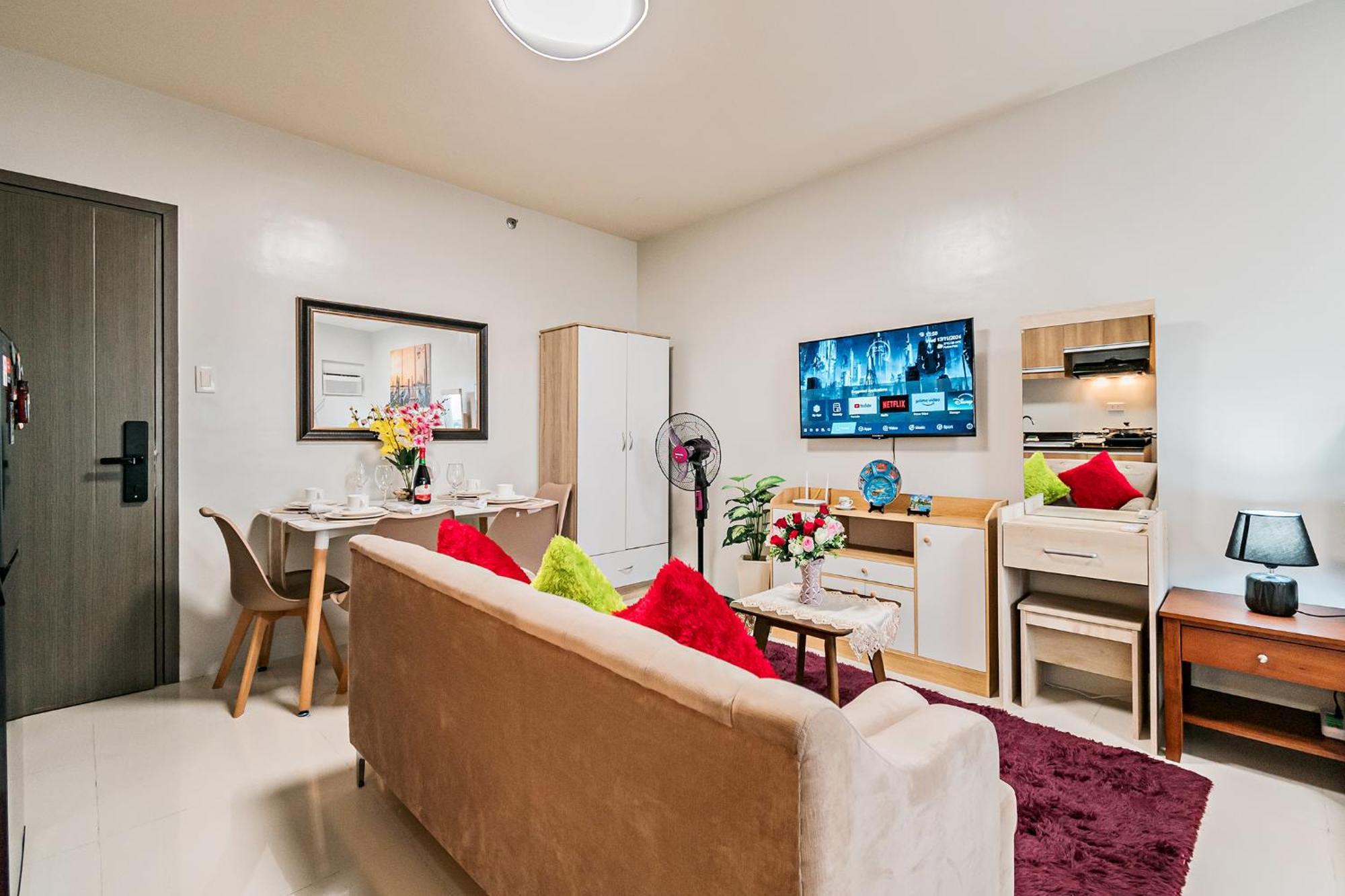 Precious Florannjoe Apartment *