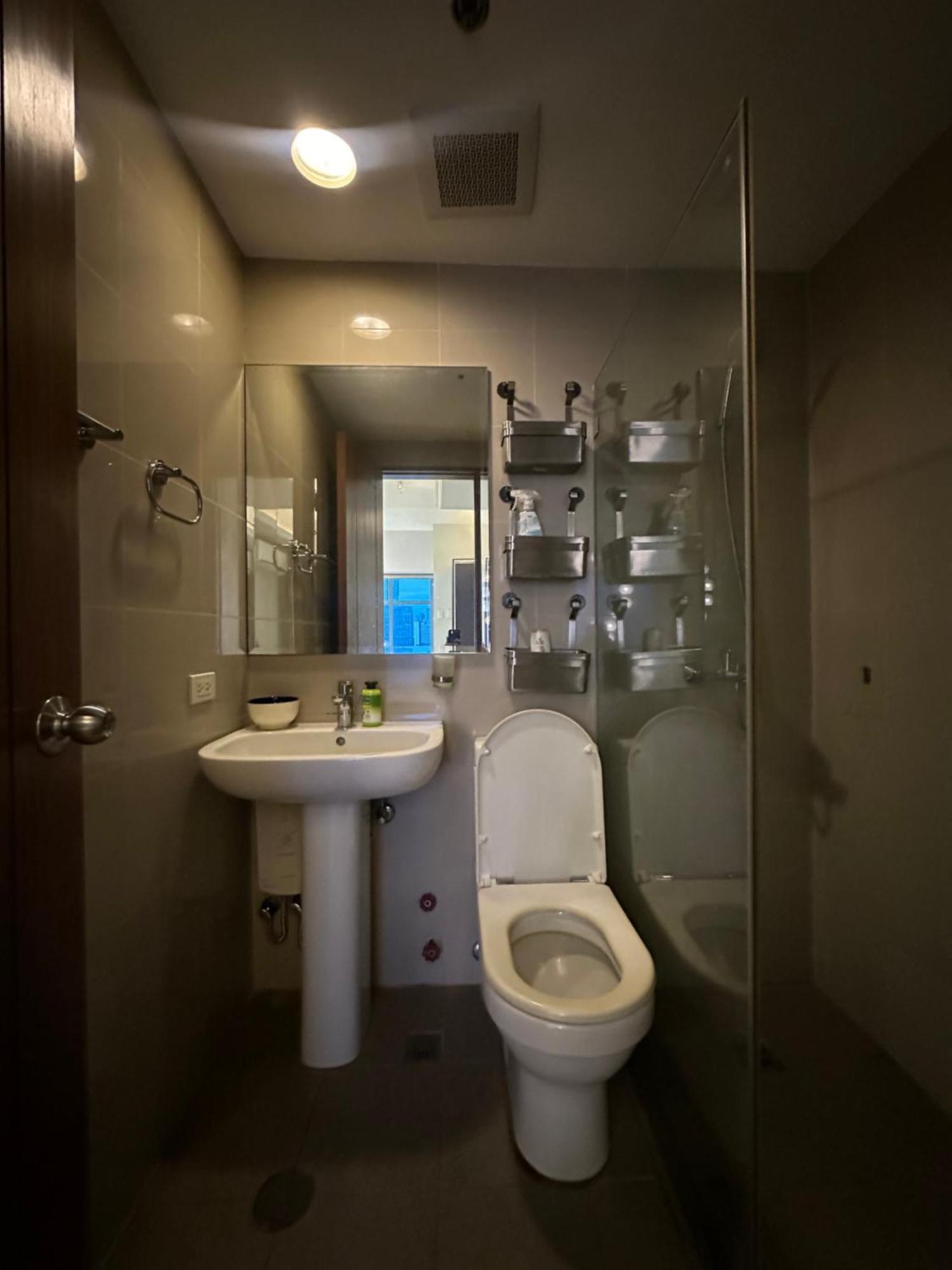 Loft Unit At Eton Parkview Greenbelt Makati *
