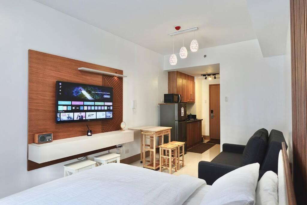 Modern Lux At Shore 3 Tower 4 Smdc Pool View * Manila