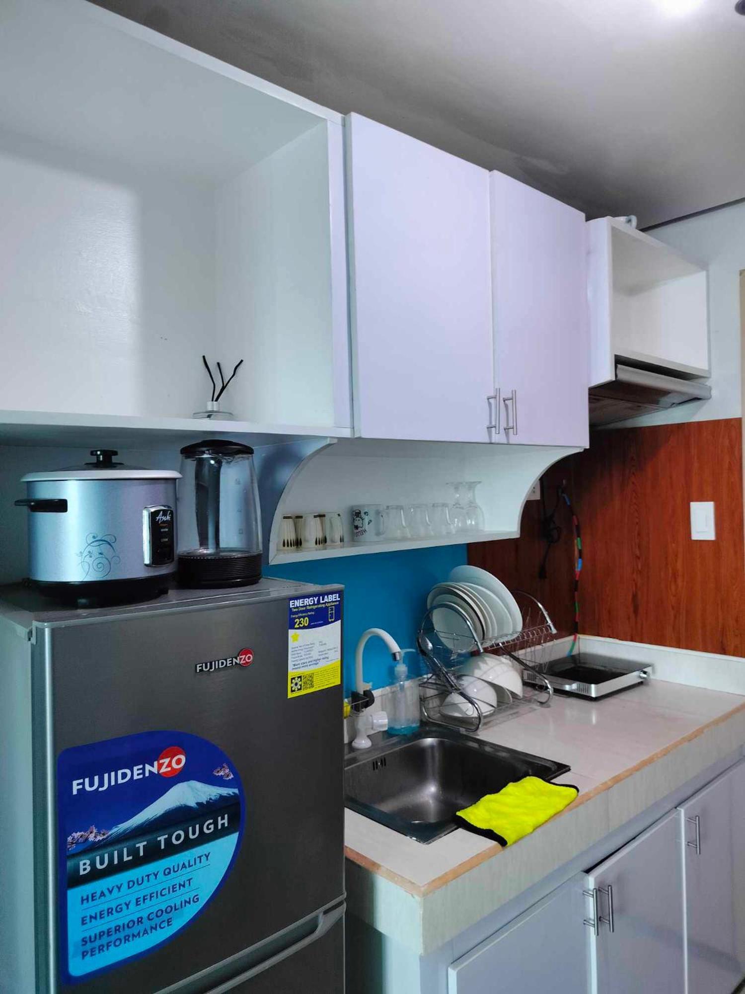 15th Floor Cozy Unit With Netflix, Ac And Free Wifi In Mplace Apartment