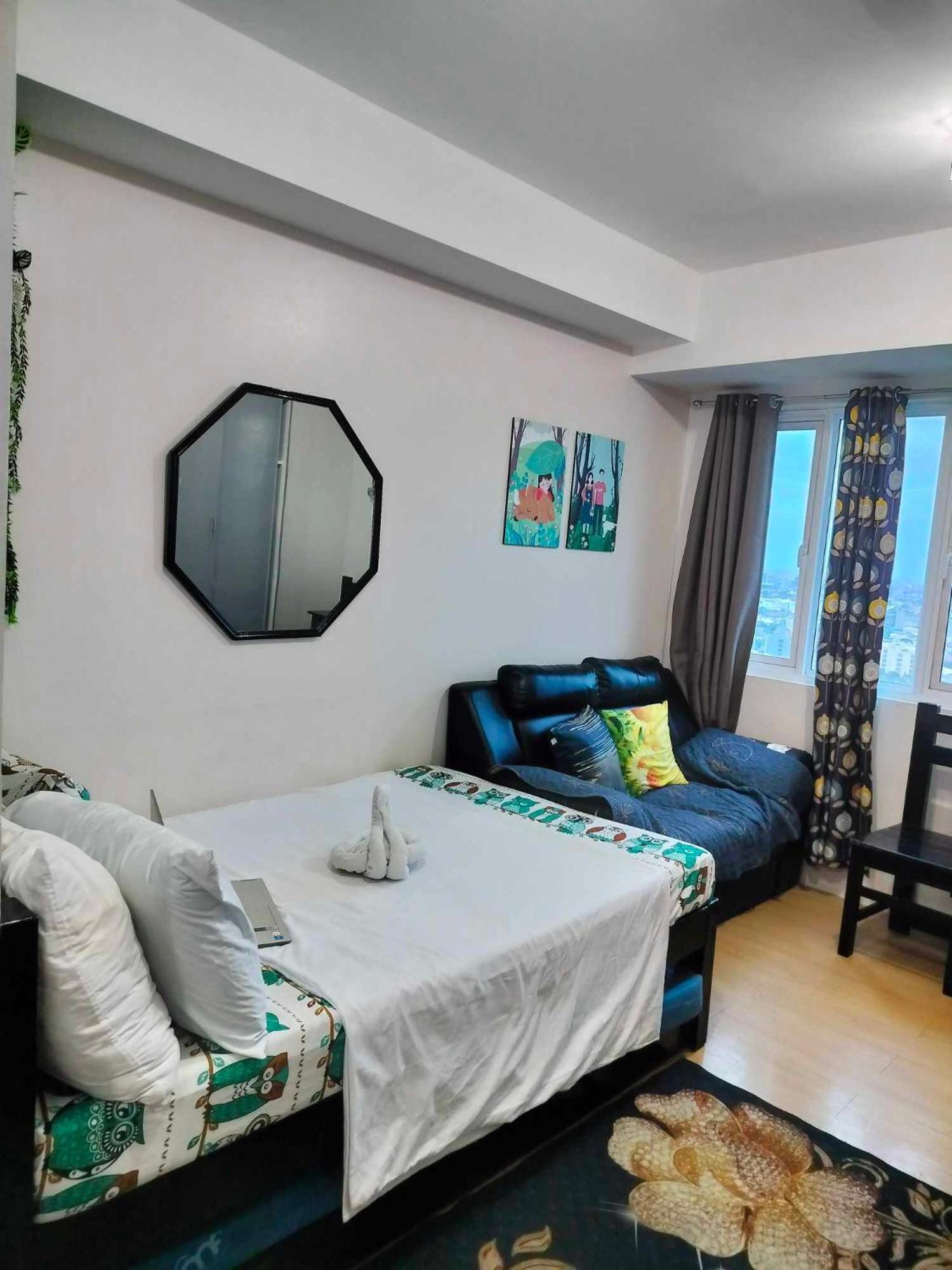 27th Floor Cozy Unit With View In Mplace Manila