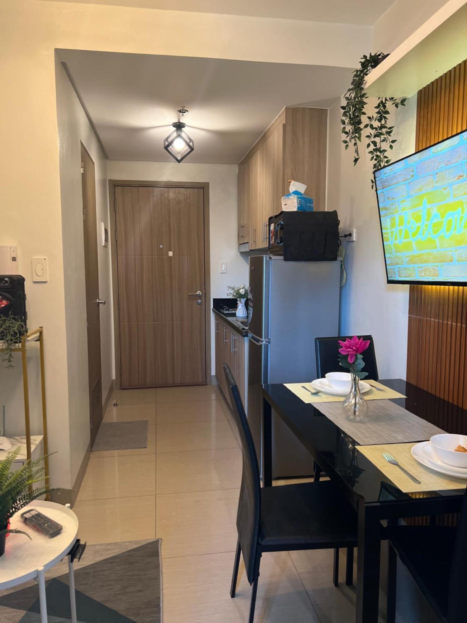 Adv Moa View Shore 2 Residences Manila