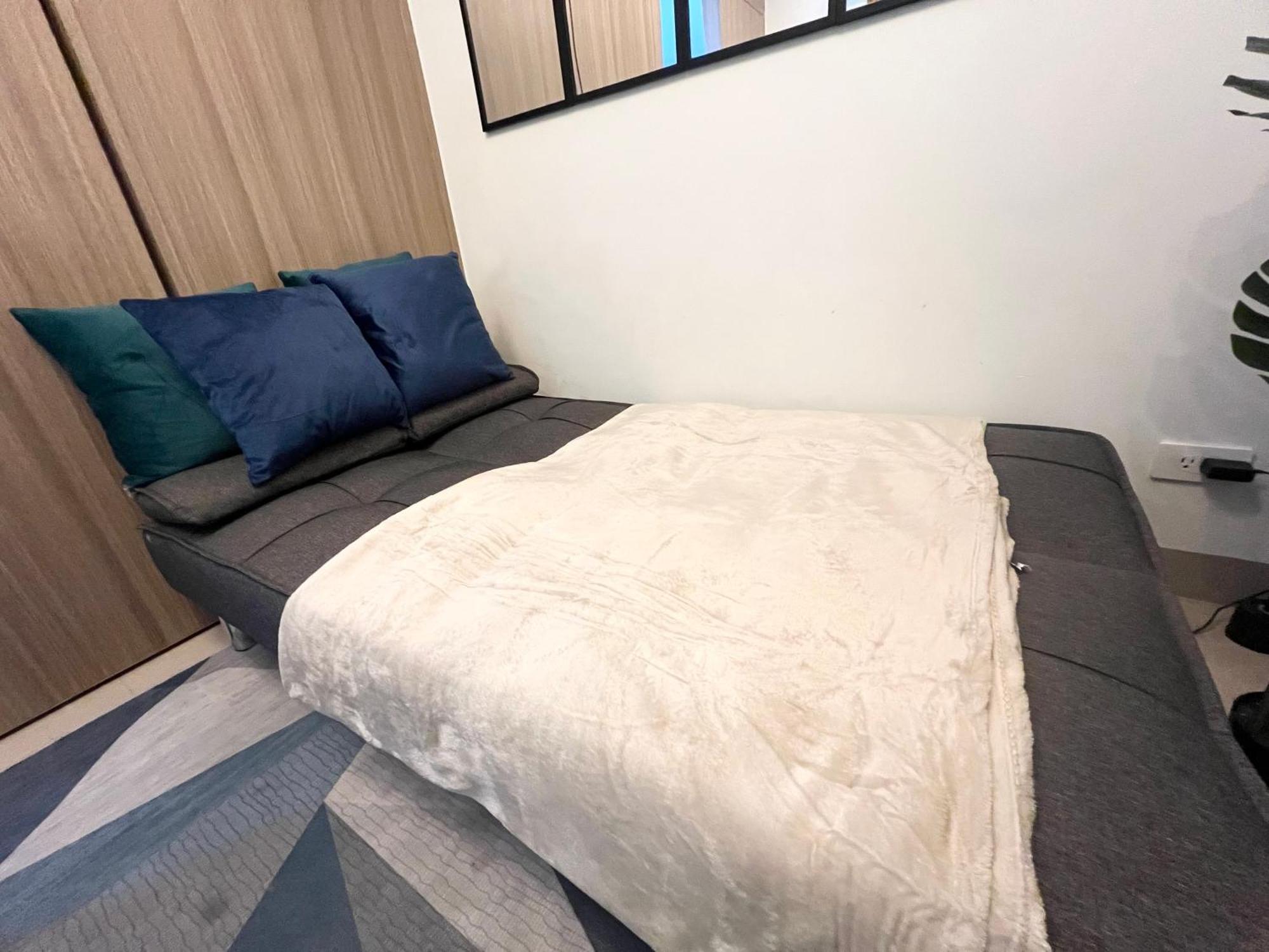 Adv Moa View Shore 2 Residences Apartment