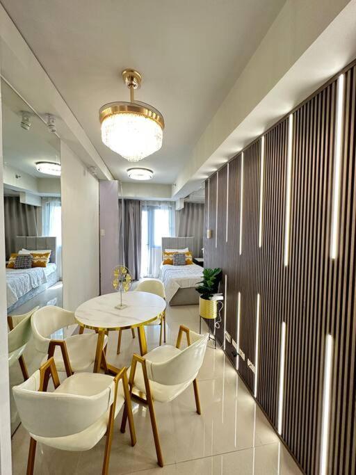 Sweet Escape At S Residences Moa