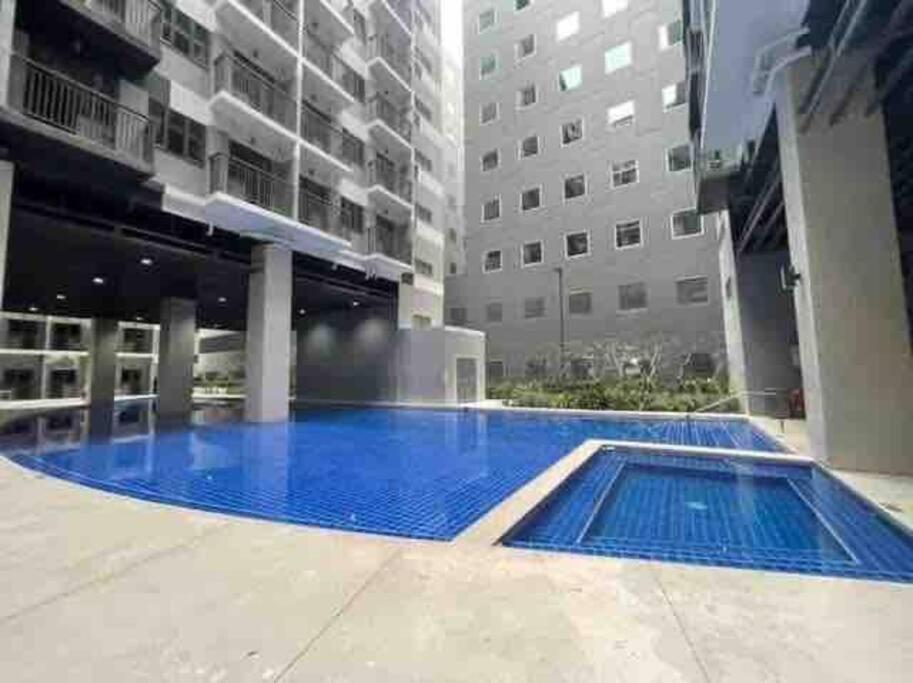 Sweet Escape At S Residences Moa * Manila