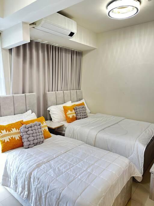 Sweet Escape At S Residences Moa Apartment