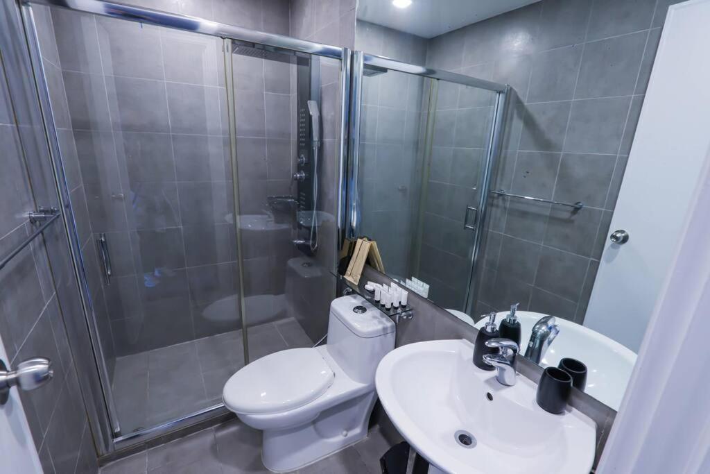 Apartment Spacious And Cozy 2 Bedroom In The Gramercy Poblacion