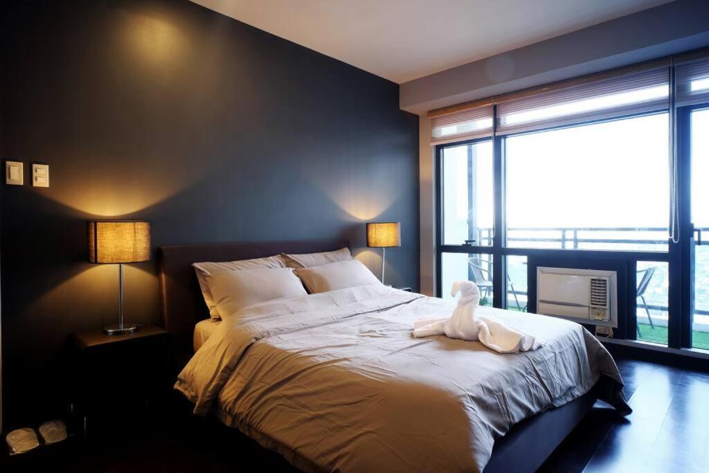 Spacious And Cozy 2 Bedroom In The Gramercy Poblacion *