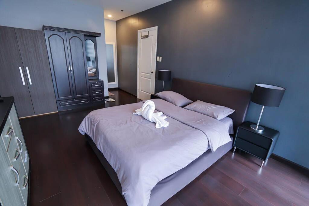 Spacious And Cozy 2 Bedroom In The Gramercy Poblacion *