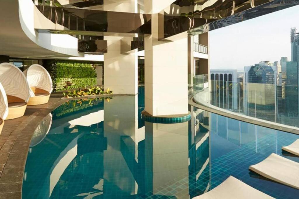Spacious And Cozy 2 Bedroom In The Gramercy Poblacion Apartment Manila