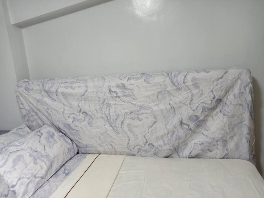 Apartment Away From Near Edsa