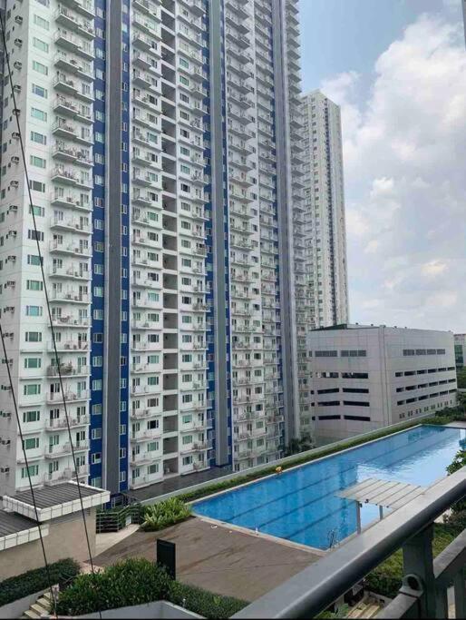 Apartment Dandelion 1 Bedroom With Balcony Manila