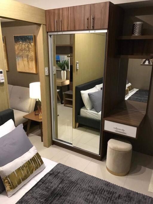 Apartment Dandelion 1 Bedroom With Balcony *