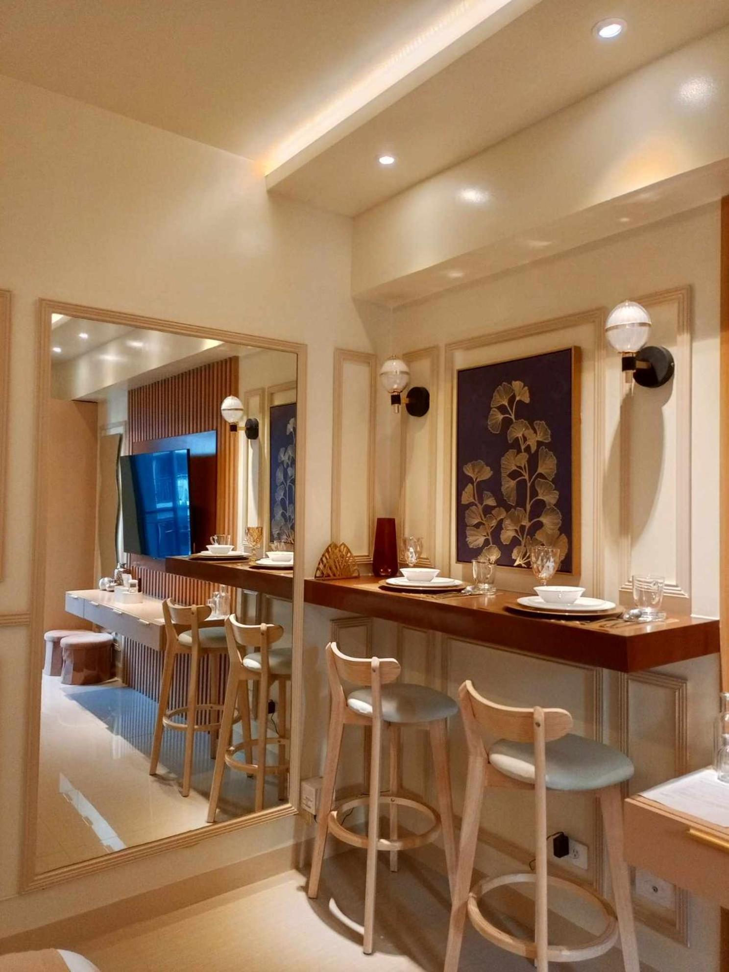 Lourdes' Place, Shore 2-tower 1, 2 Beds, Pasay Near Mall Of Apartment *