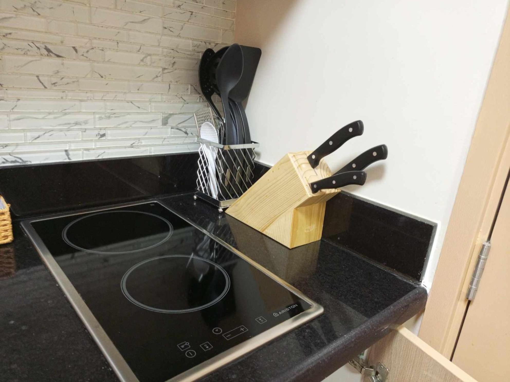 Apartment Lourdes' Place, Shore 2-tower 1, 2 Beds, Pasay Near Mall Of