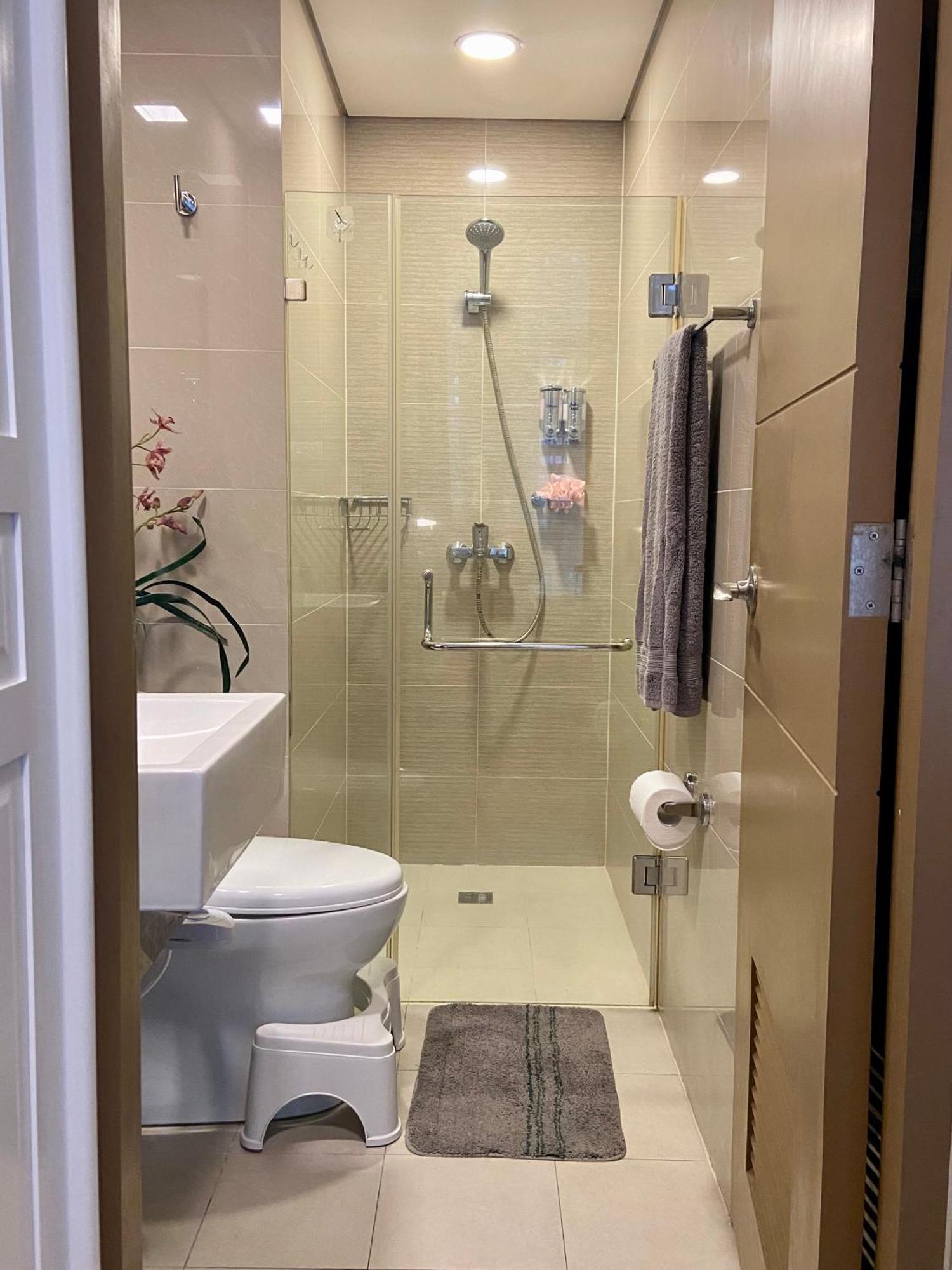 Beautiful Near World Naia T3 Apartment