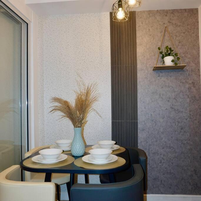 Gabila Staycation At Azure * Manila