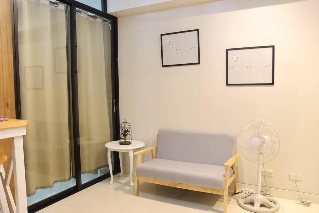 Great Luxury In Mckinley Manila